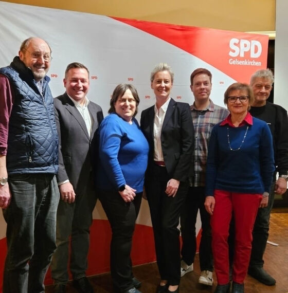 Der SPD-Ortsverein Ückendorf-Süd unterstützt die OB-Kandidatur von Andrea Henze (Bildmitte).